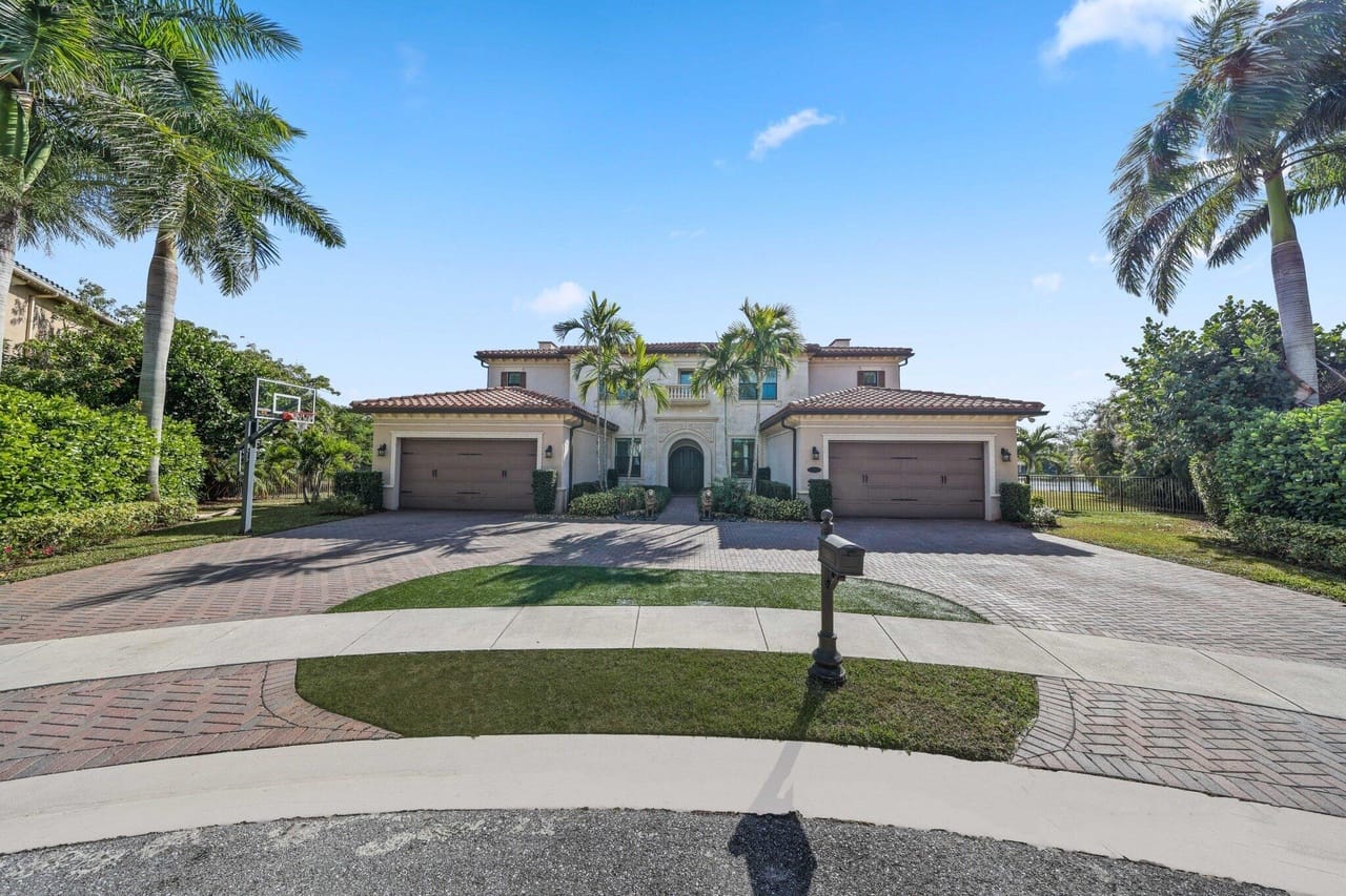 Real Estate b26025434 9