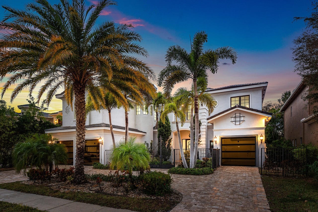 Real Estate b26027312 2